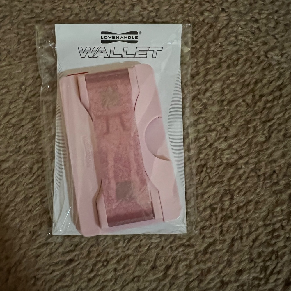 Love handle wallet